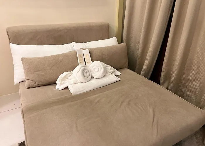 Aesthetic Crest Balcony Loft - Breeze Near Moa Apartamento Manila