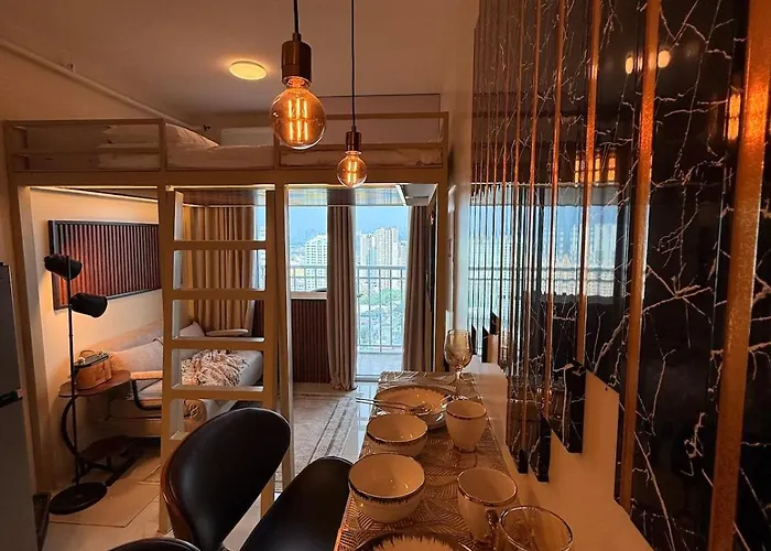 Aesthetic Crest Balcony Loft - Breeze Near Moa Apartamento