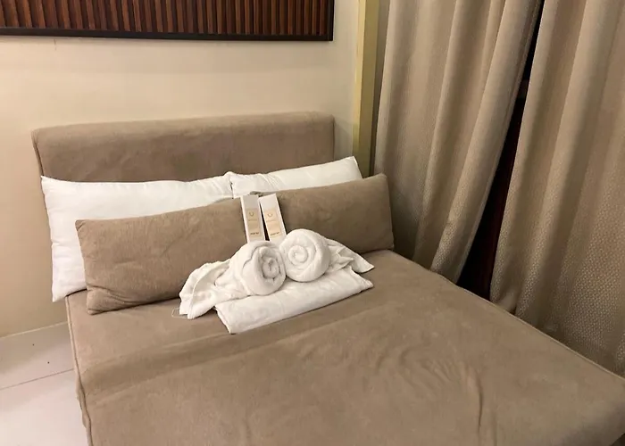 Aesthetic Crest Balcony Loft - Breeze Near Moa Manila