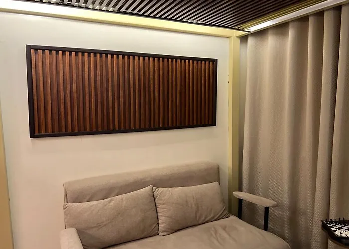 Aesthetic Crest Balcony Loft - Breeze Near Moa Apartamento