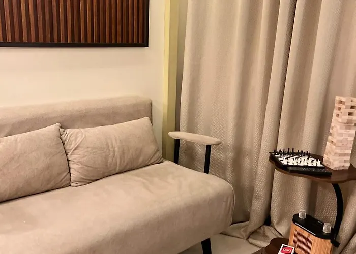 Aesthetic Crest Balcony Loft - Breeze Near Moa Apartamento